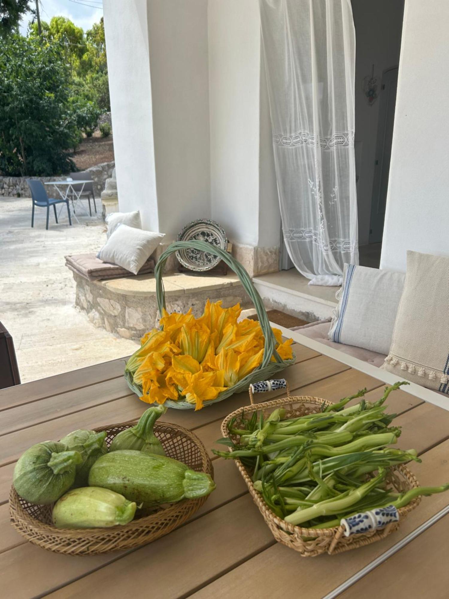 Il Trullo Di Simona Bed & Breakfast Locorotondo Bagian luar foto