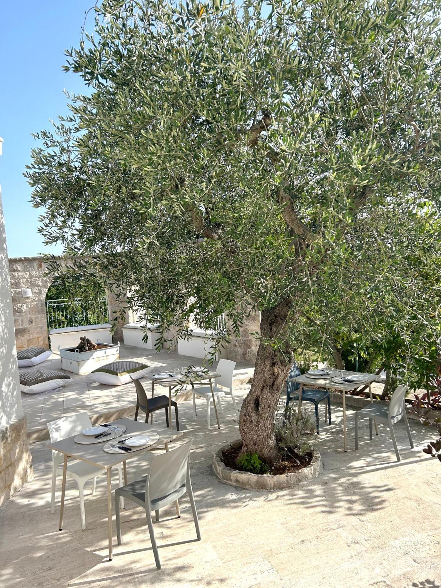Il Trullo Di Simona Bed & Breakfast Locorotondo Bagian luar foto