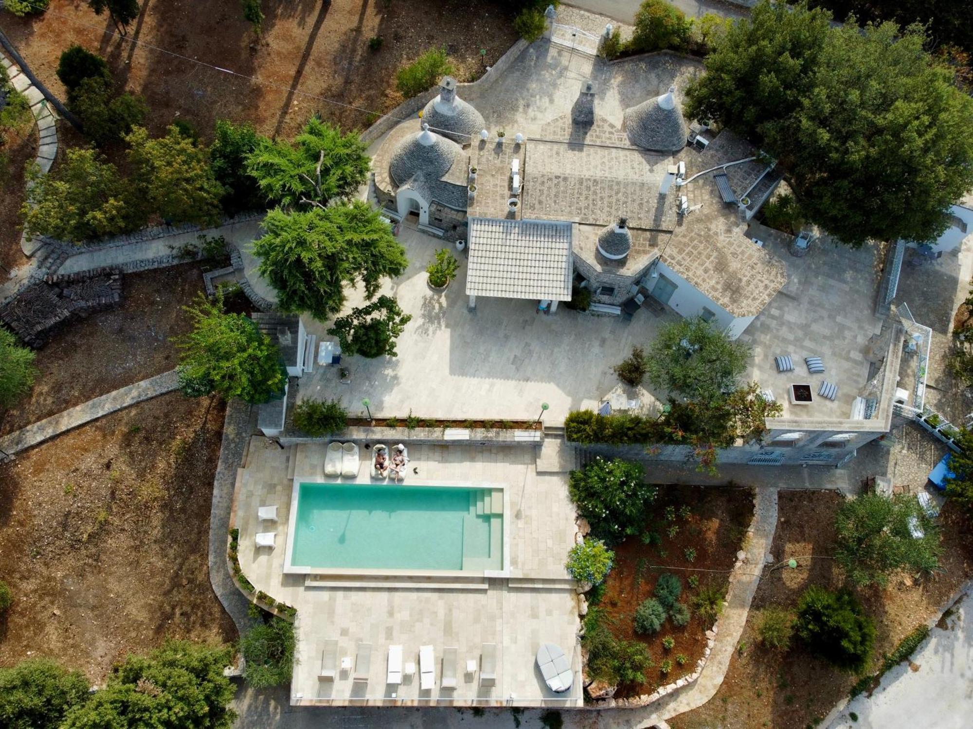 Il Trullo Di Simona Bed & Breakfast Locorotondo Bagian luar foto